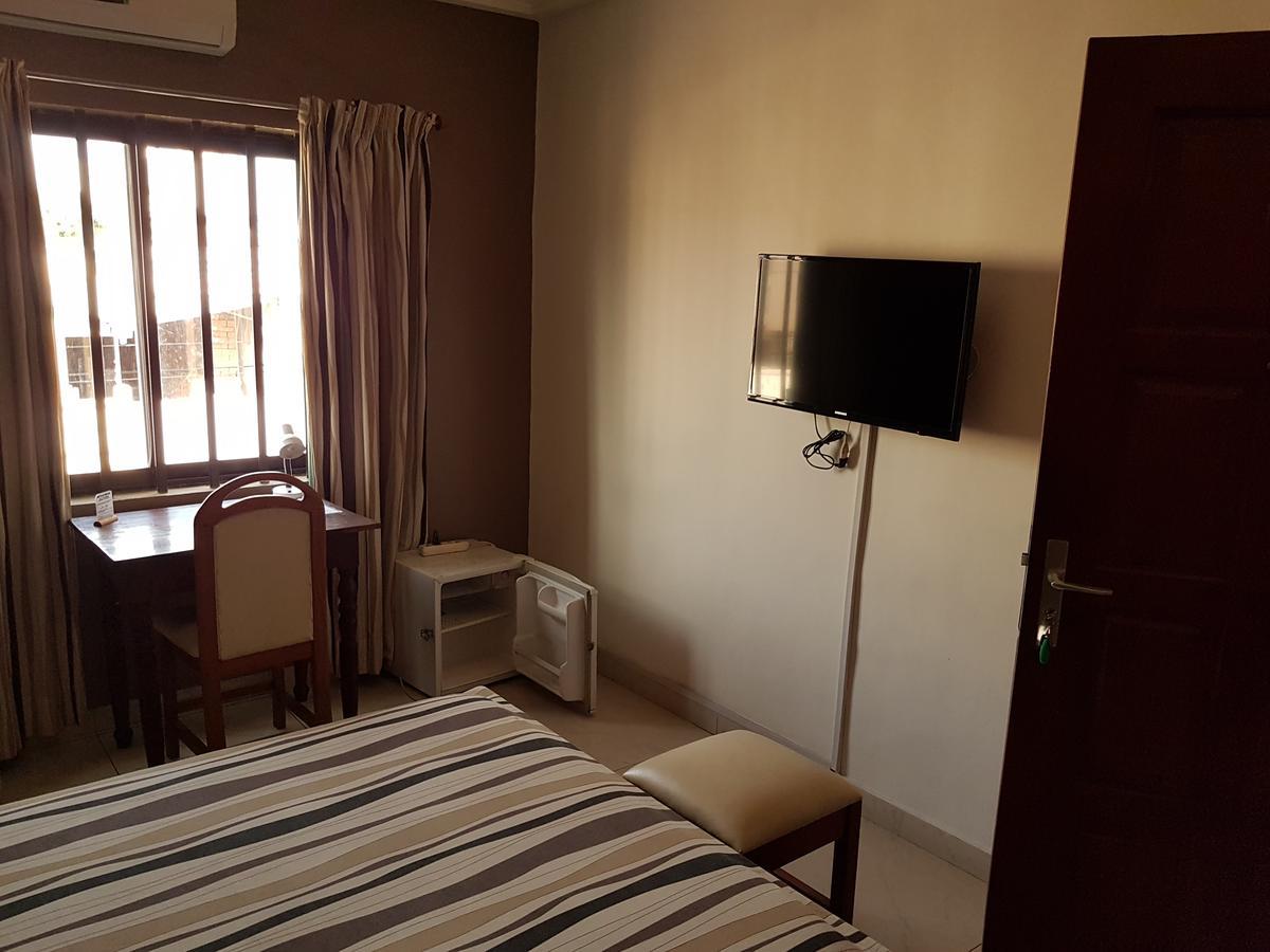 Acropole Hotel Cotonou Buitenkant foto