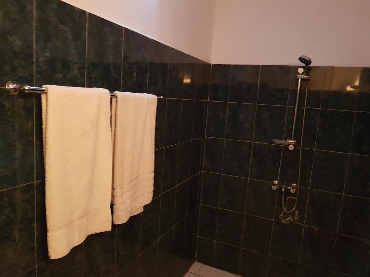 Acropole Hotel Cotonou Buitenkant foto